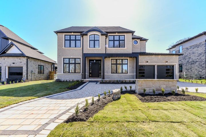 Photo 2 at 302 Tuck Drive, Shoreacres, Burlington
