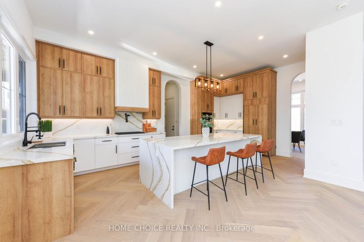 Photo 10 at 302 Tuck Drive, Shoreacres, Burlington