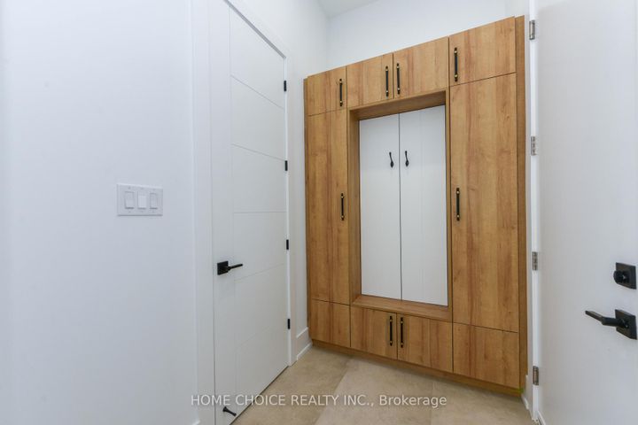 Photo 16 at 302 Tuck Drive, Shoreacres, Burlington