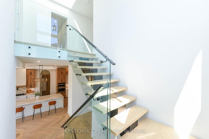 Photo 17 at 302 Tuck Drive, Shoreacres, Burlington