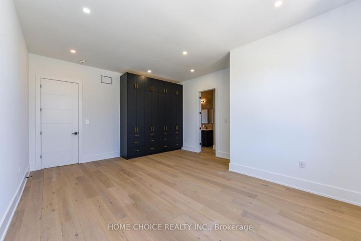 Photo 26 at 302 Tuck Drive, Shoreacres, Burlington