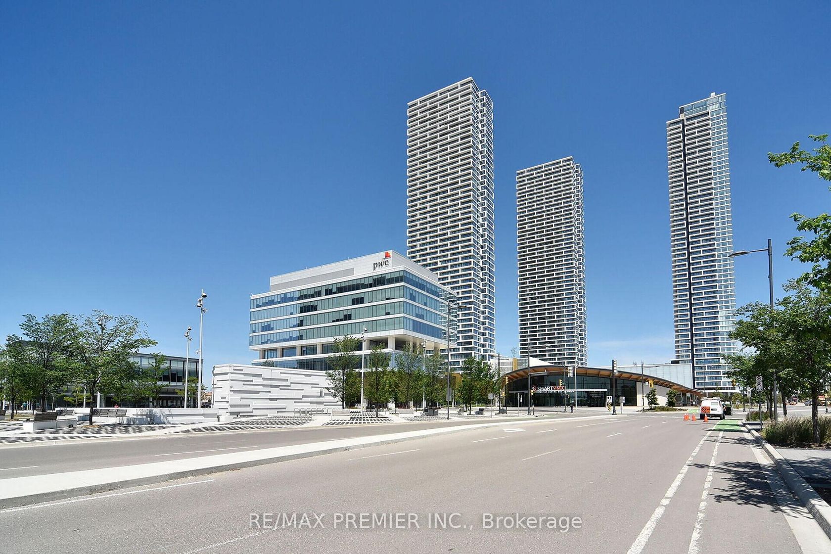 1703 - 1000 Portage Parkway, Vaughan Corporate Centre, Vaughan 