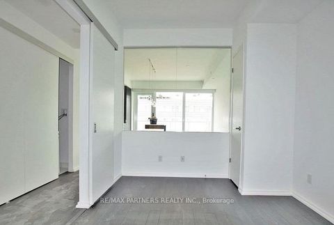 Photo 2 at 1704 - 197 Yonge Street, Yonge Corridor, Toronto