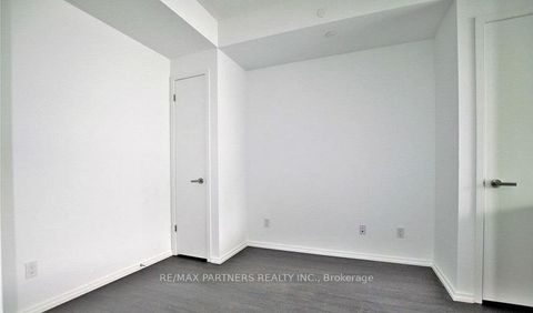 Photo 6 at 1704 - 197 Yonge Street, Yonge Corridor, Toronto