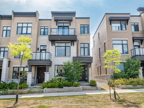 Photo 1 at 24 Heriot Place N, Patterson, Vaughan