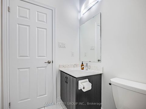 Photo 13 at 24 Heriot Place N, Patterson, Vaughan