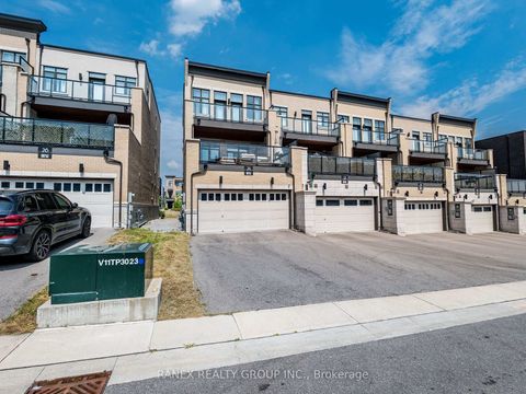 Photo 47 at 24 Heriot Place N, Patterson, Vaughan
