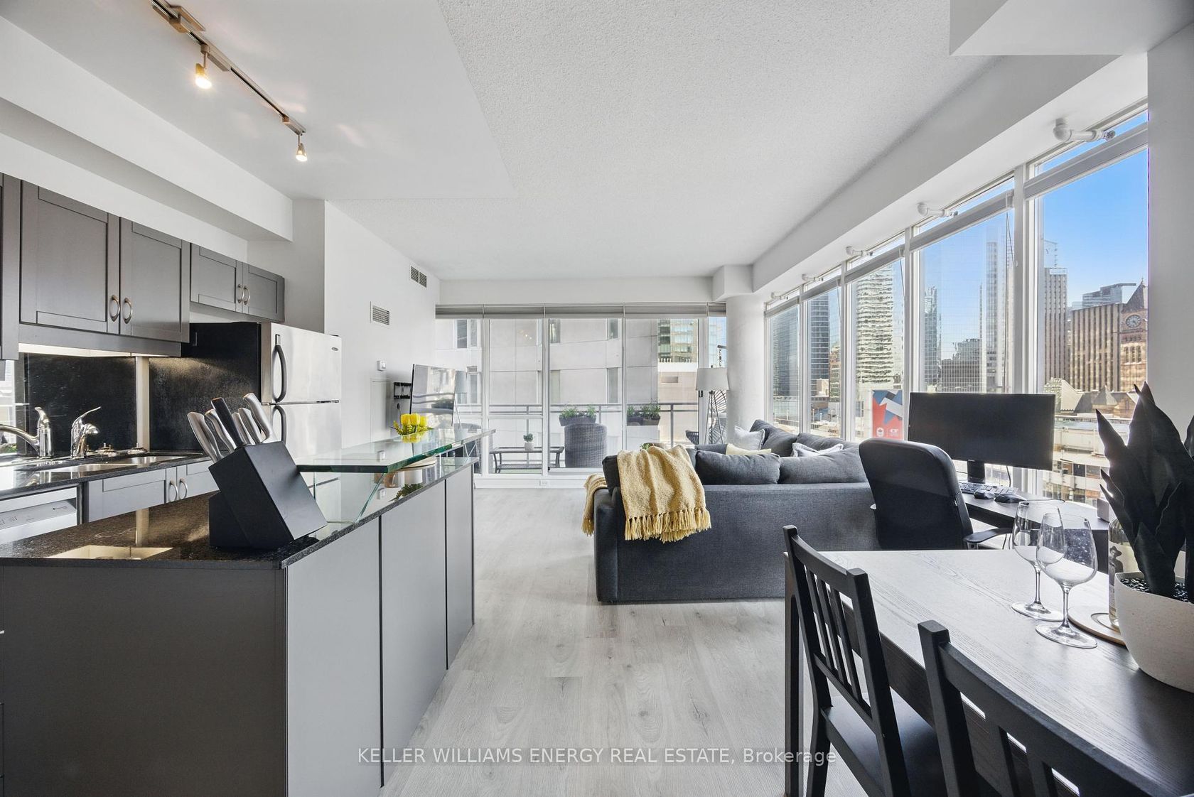 1307 - 220 Victoria Street, Yonge Corridor, Toronto 
