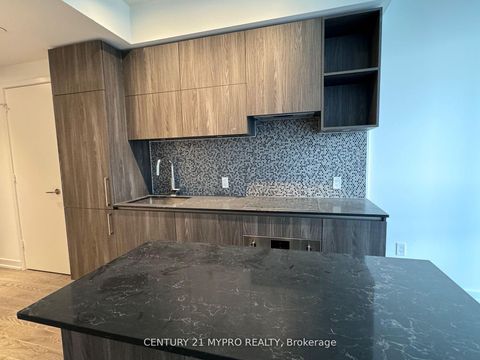 Photo 4 at 3603 - 1 Yorkville Avenue, Annex, Toronto