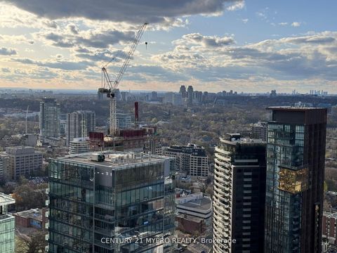 Photo 14 at 3603 - 1 Yorkville Avenue, Annex, Toronto