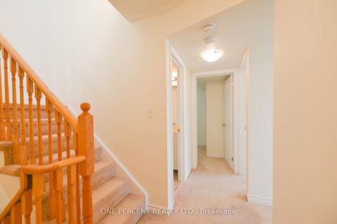 Photo 13 at 20 - 1 Eaton Park Lane, L'Amoreaux, Toronto