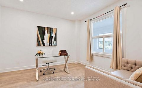 Photo 2 at 243 Lippincott Street, University, Toronto