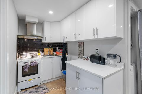 Photo 30 at 123 Park Street, Cliffside, Toronto