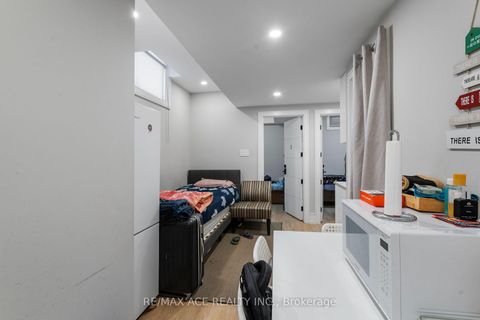 Photo 33 at 123 Park Street, Cliffside, Toronto