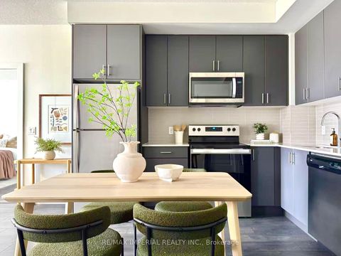 Photo 6 at 328 - 3200 William Coltson Avenue, JM Joshua Meadows, Oakville