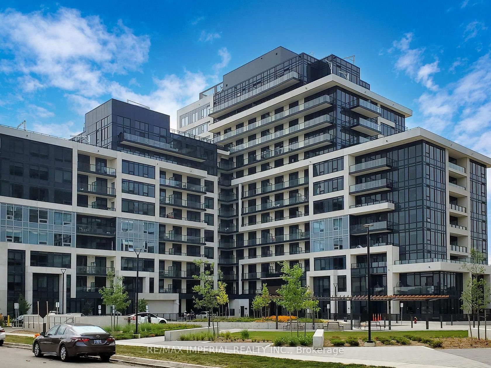 328 - 3200 William Coltson Avenue, JM Joshua Meadows, Oakville 