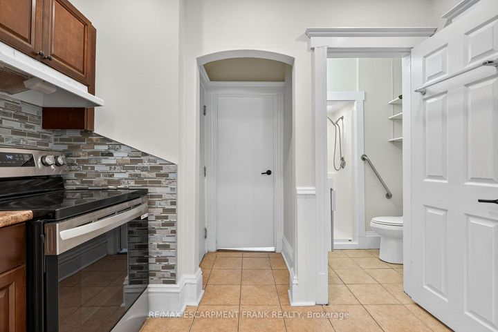 Photo 6 at 84 RAY Street S, Kirkendall, Hamilton