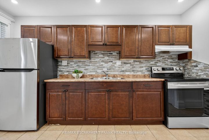 Photo 11 at 84 RAY Street S, Kirkendall, Hamilton