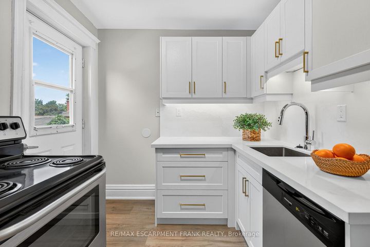 Photo 32 at 84 RAY Street S, Kirkendall, Hamilton