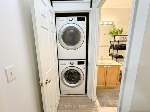 Photo 12 at 2803 - 23 Hollywood Avenue, Willowdale East, Toronto