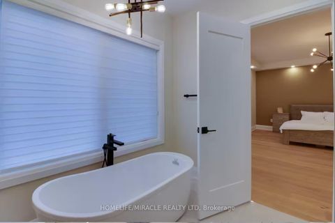 Photo 23 at 10 Stamford Square S, Birchmount, Toronto