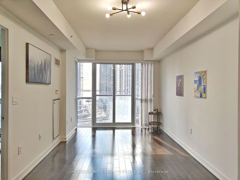 Photo 4 at 1301 - 1 The Esplanade, Waterfront Communities C8, Toronto