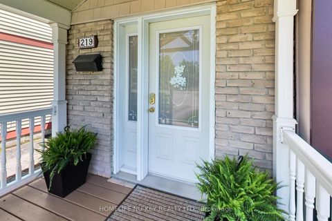 Photo 4 at 219 Cundles Road W, Letitia Heights, Barrie