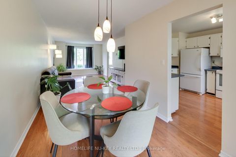 Photo 13 at 219 Cundles Road W, Letitia Heights, Barrie