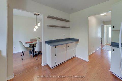 Photo 18 at 219 Cundles Road W, Letitia Heights, Barrie