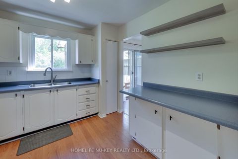 Photo 19 at 219 Cundles Road W, Letitia Heights, Barrie Photo 19 at 219 Cundles Road W, Letitia Heights, Barrie