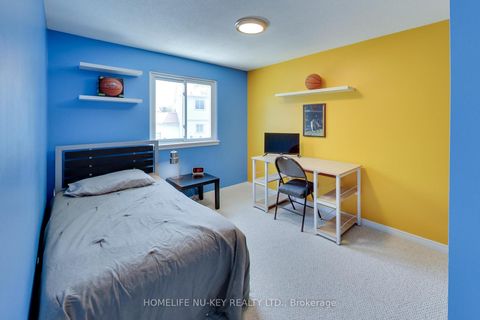 Photo 29 at 219 Cundles Road W, Letitia Heights, Barrie