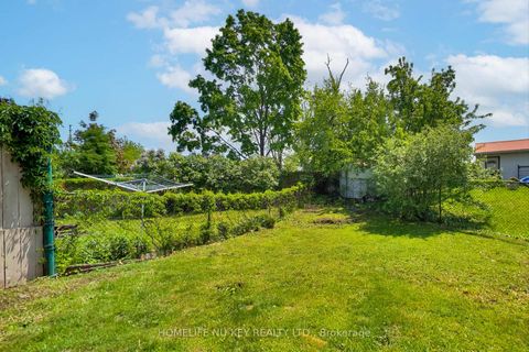 Photo 36 at 219 Cundles Road W, Letitia Heights, Barrie