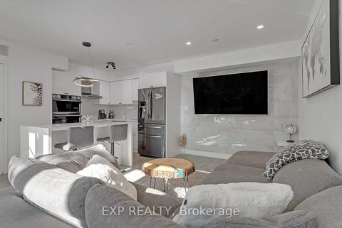 Photo 2 at 1111 - 50 East Liberty Street, Niagara, Toronto