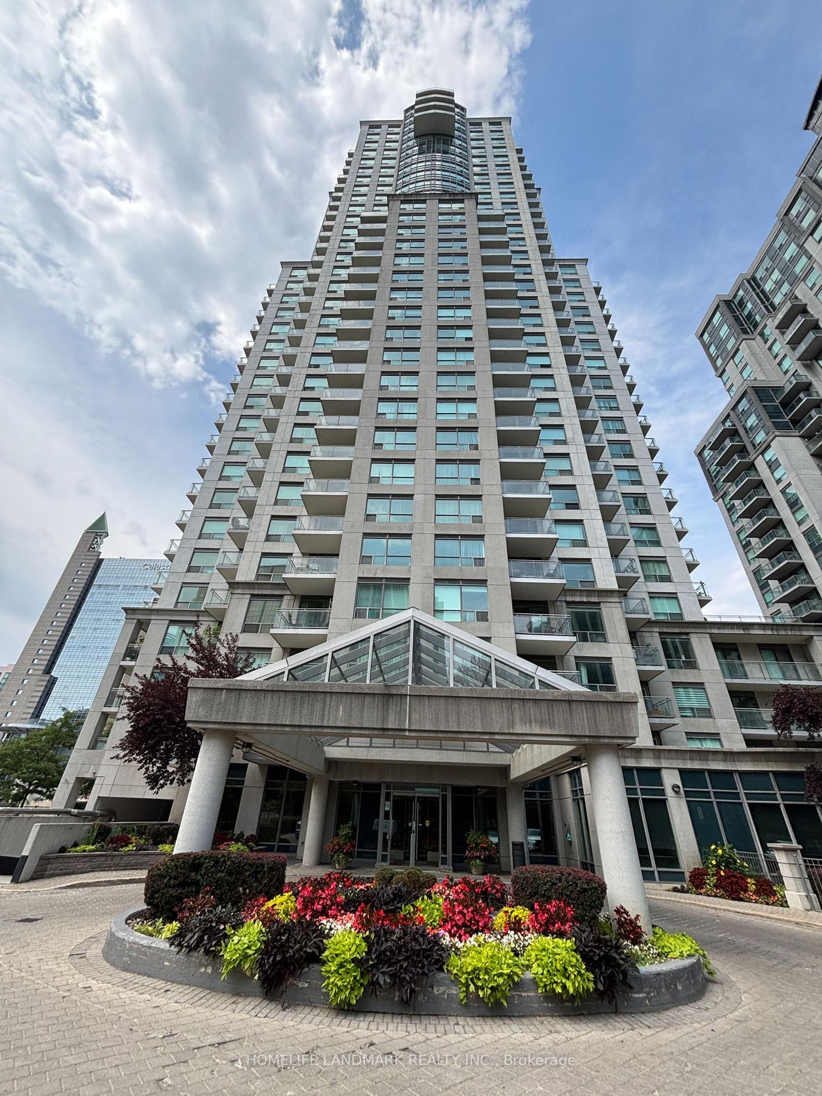 902 - 21 Hillcrest Avenue, Willowdale East, Toronto 