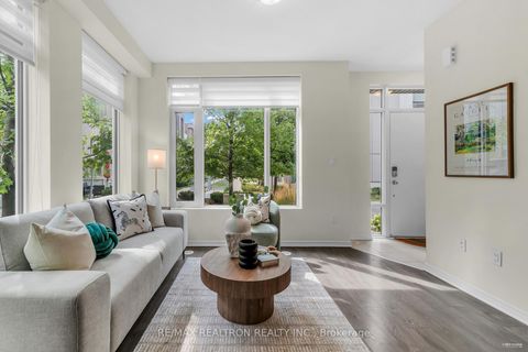 Photo 10 at 67 - 31 Applewood Lane, Etobicoke West Mall, Toronto