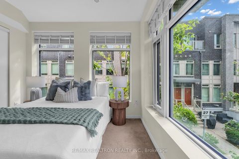 Photo 18 at 67 - 31 Applewood Lane, Etobicoke West Mall, Toronto