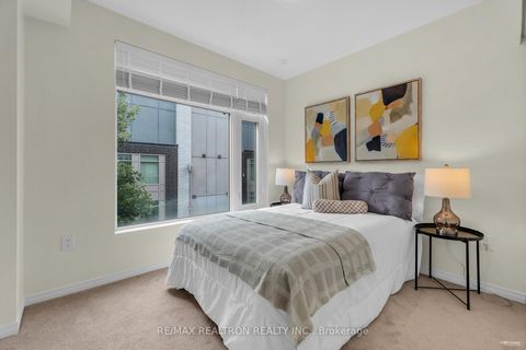 Photo 19 at 67 - 31 Applewood Lane, Etobicoke West Mall, Toronto