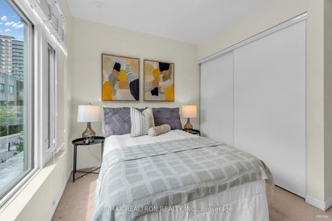 Photo 20 at 67 - 31 Applewood Lane, Etobicoke West Mall, Toronto