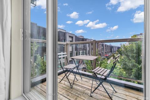 Photo 23 at 67 - 31 Applewood Lane, Etobicoke West Mall, Toronto