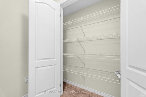 Photo 25 at 67 - 31 Applewood Lane, Etobicoke West Mall, Toronto