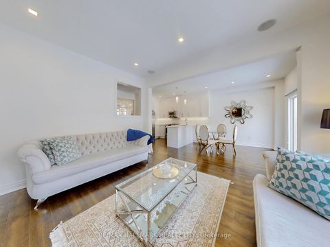 Photo 3 at 18 Yarden Drive, Patterson, Vaughan