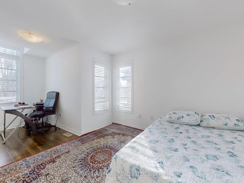 Photo 11 at 18 Yarden Drive, Patterson, Vaughan