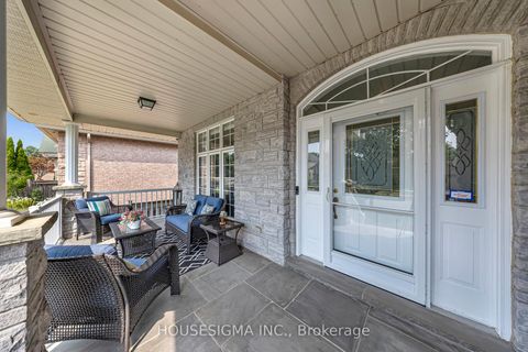 Photo 4 at 38 Pairash Avenue, Mill Pond, Richmond Hill