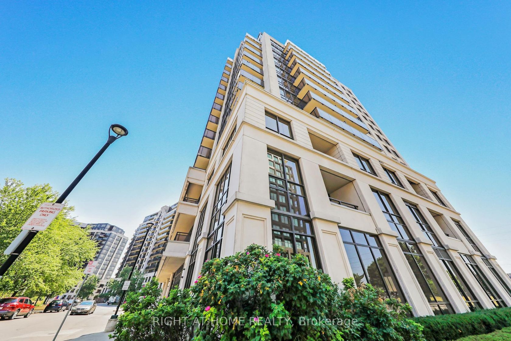 LPH04 - 55 De Boers Drive, York University Heights, Toronto 