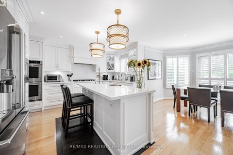 Photo 10 at 49 Janesville Road, Uplands, Vaughan
