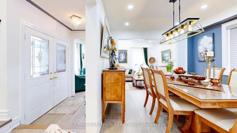 Photo 7 at 160 Carlyle Crescent, Aurora Highlands, Aurora Photo 7 at 160 Carlyle Crescent, Aurora Highlands, Aurora