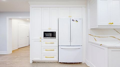 Photo 12 at 160 Carlyle Crescent, Aurora Highlands, Aurora Photo 12 at 160 Carlyle Crescent, Aurora Highlands, Aurora