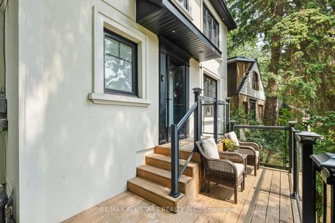 Photo 4 at 12 Glen Davis Crescent, Danforth, Toronto