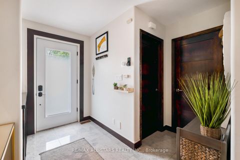 Photo 5 at 12 Glen Davis Crescent, Danforth, Toronto