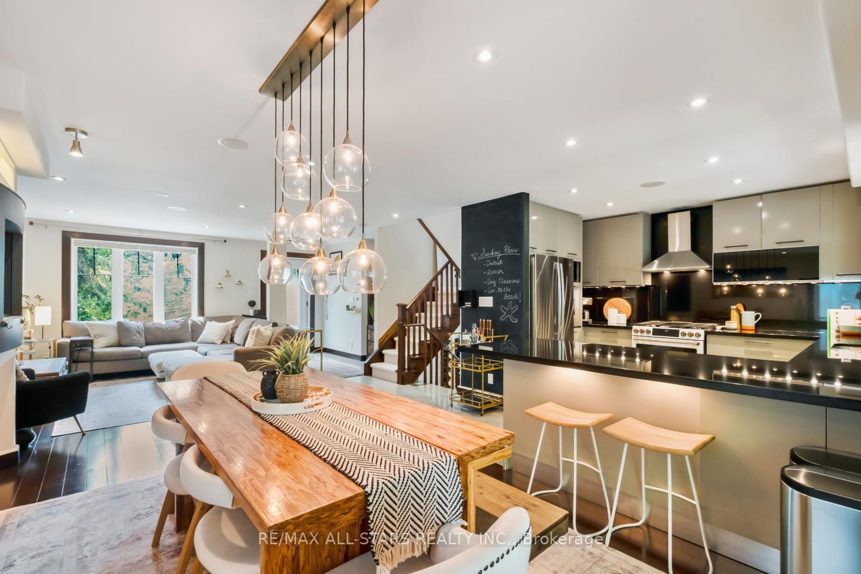 12 Glen Davis Crescent, Danforth, Toronto 
